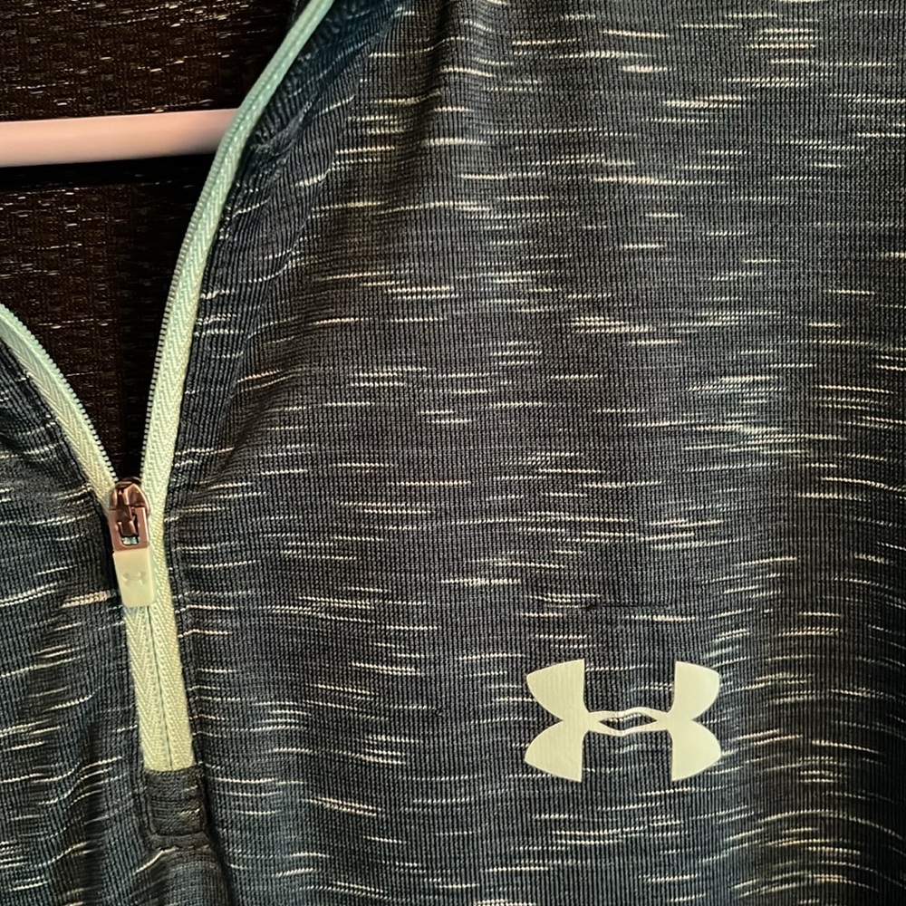 UA Threadborne Fitted Quarter Zip - Picture 3 of 7